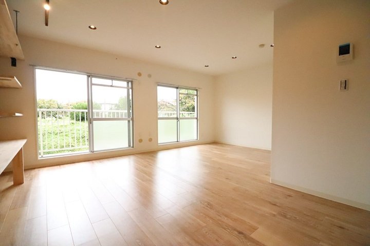 4fbbf5fb-8898-4897-8a42-1bc19f75140c.jpg