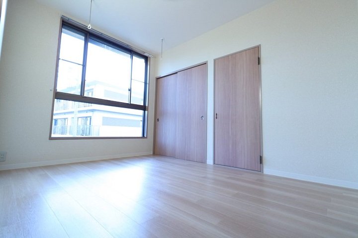 8c2645f0-1080-4316-a9b3-ffbd7ed21bfc.jpg